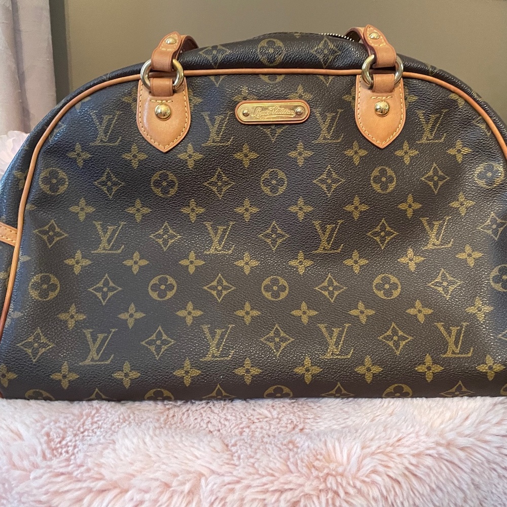 Authentic Louis Vuitton montorgueil gm